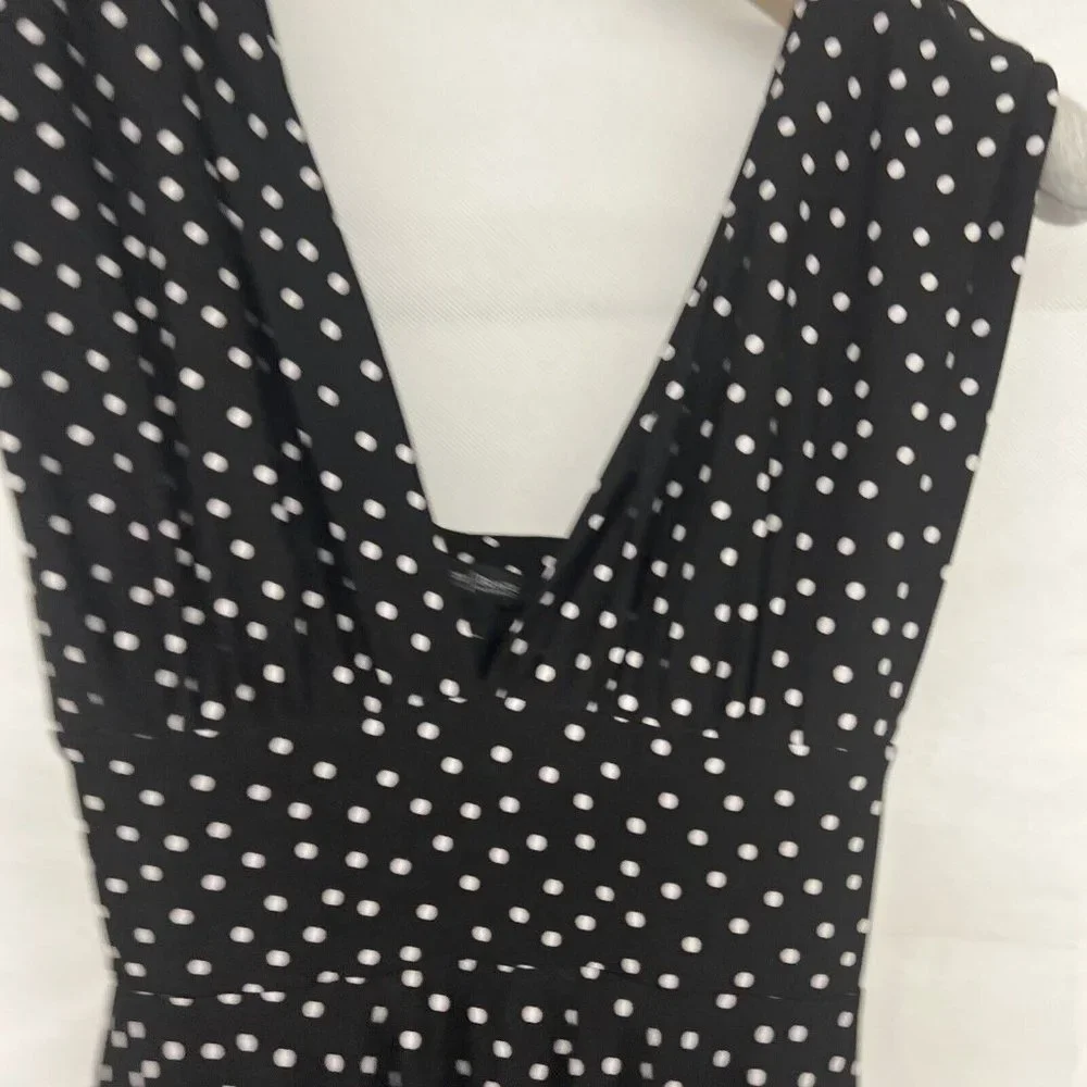 RETRO White House Black Market Sleeveless Black White Polka Dot Dress size 2 XS - Picture 3 of 5